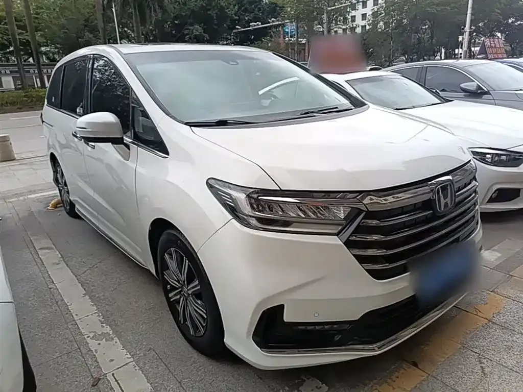 Honda Odyssey — фото 10