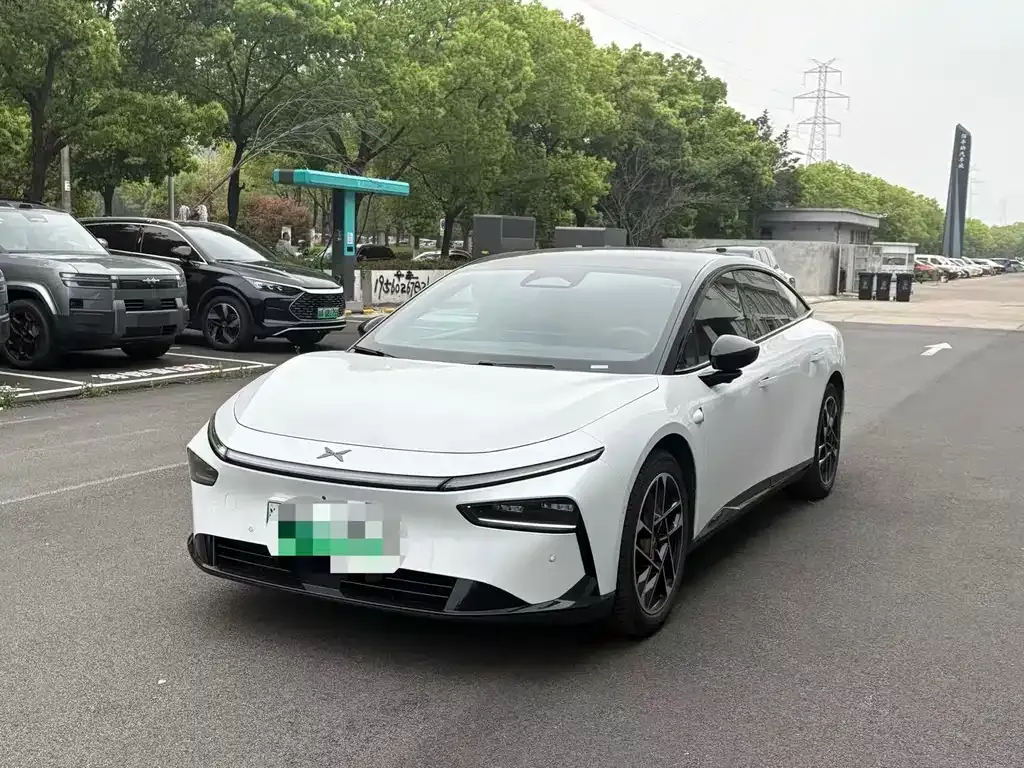 XPeng P7+