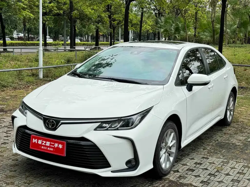 Toyota Corolla 2022 из CN, фото 1