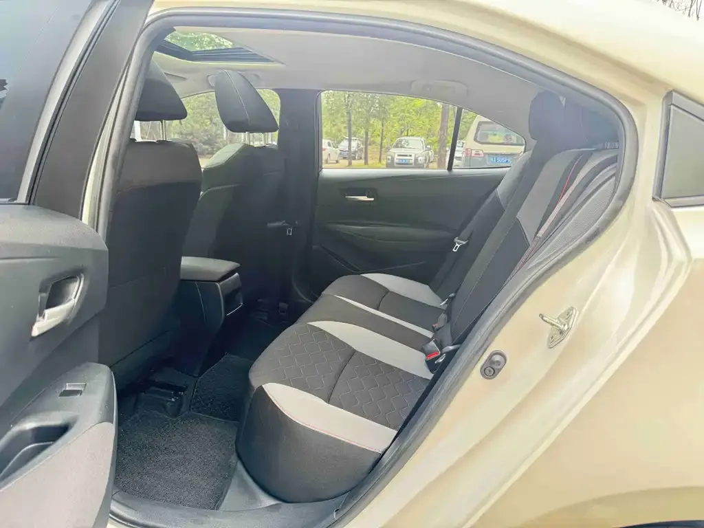 Toyota Corolla 2022 из CN, фото 2