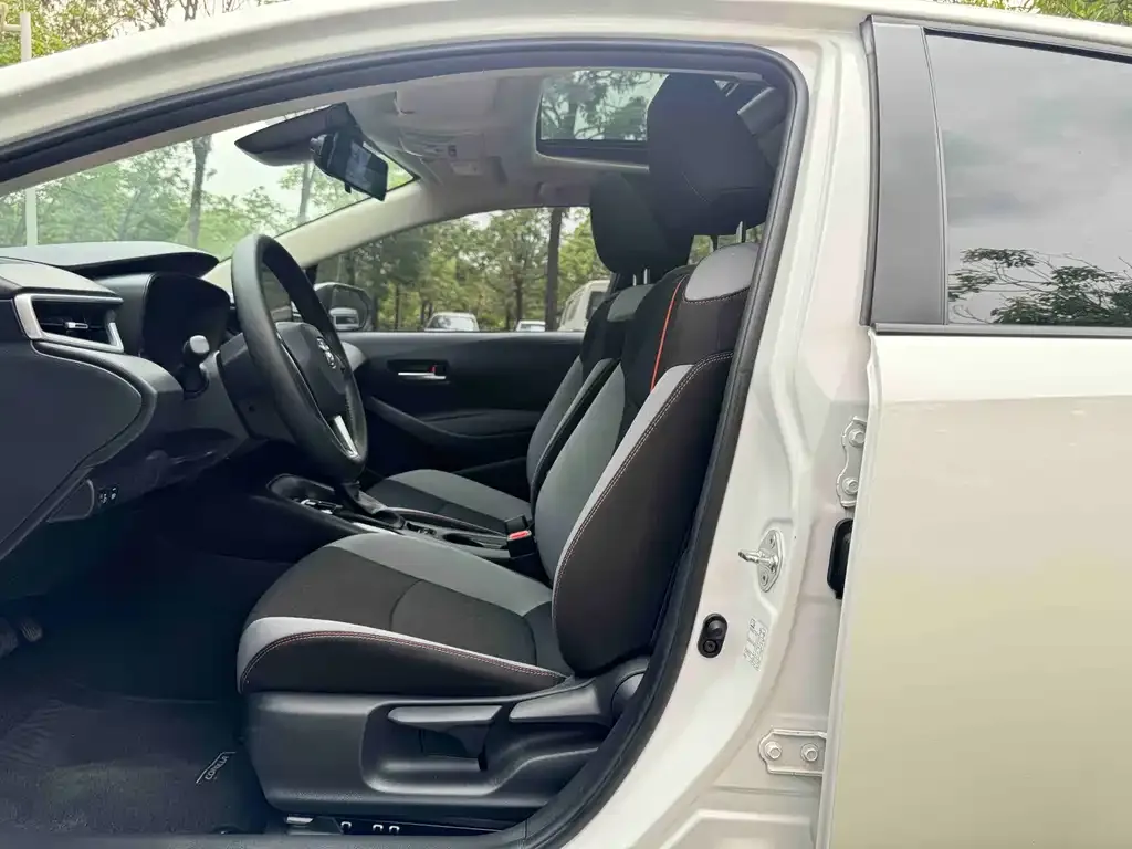 Toyota Corolla 2022 из CN, фото 7