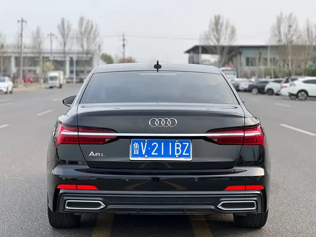 Audi A6L — фото 7