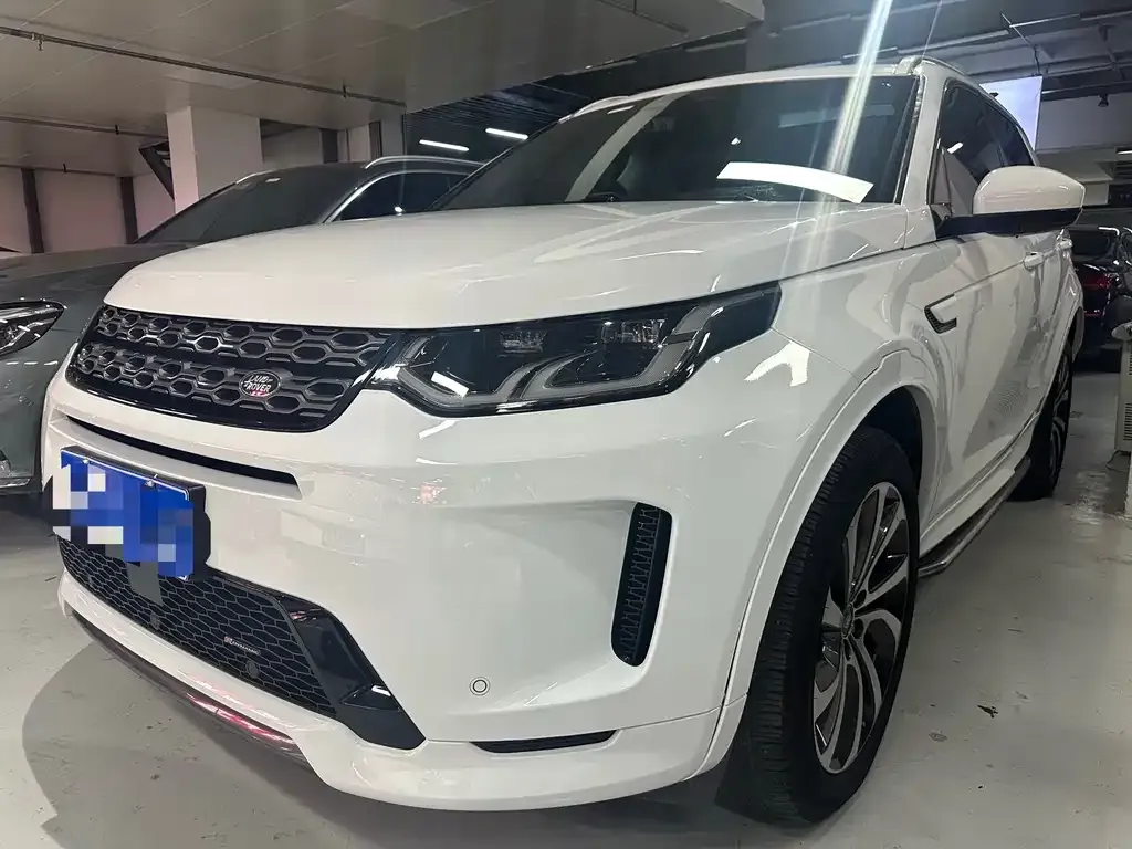 Land Rover Discovery Sport — фото 1