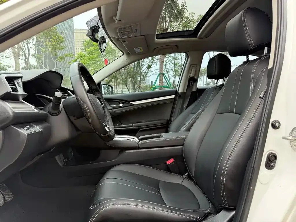 Honda Civic — фото 7