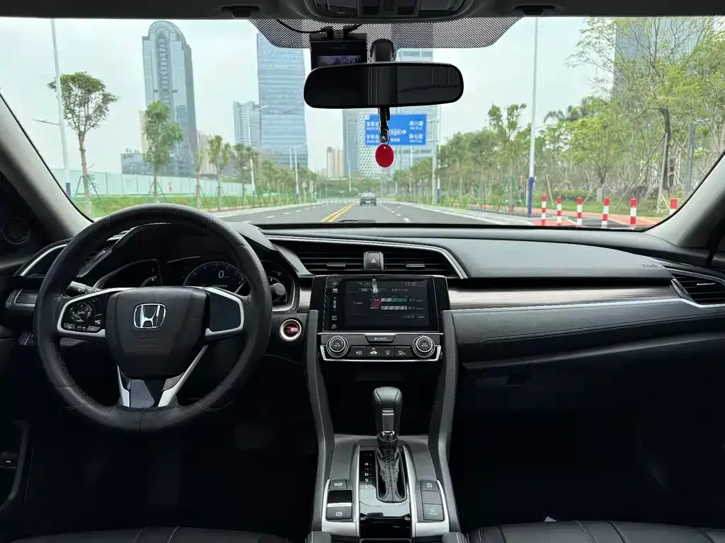 Honda Civic — фото 9