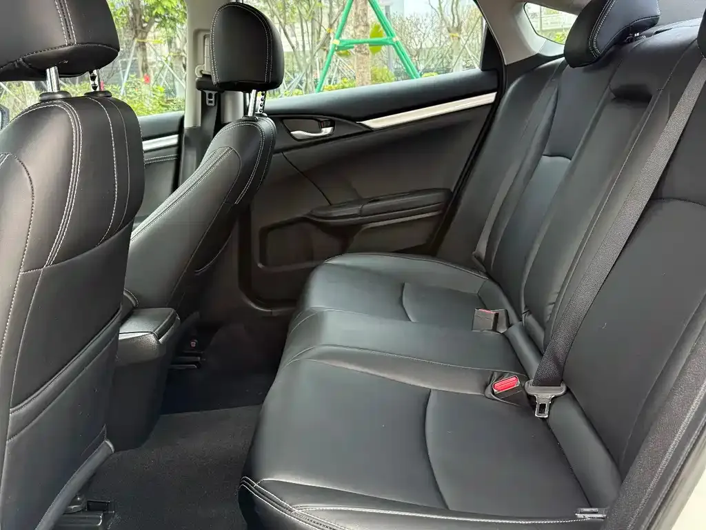 Honda Civic — фото 5