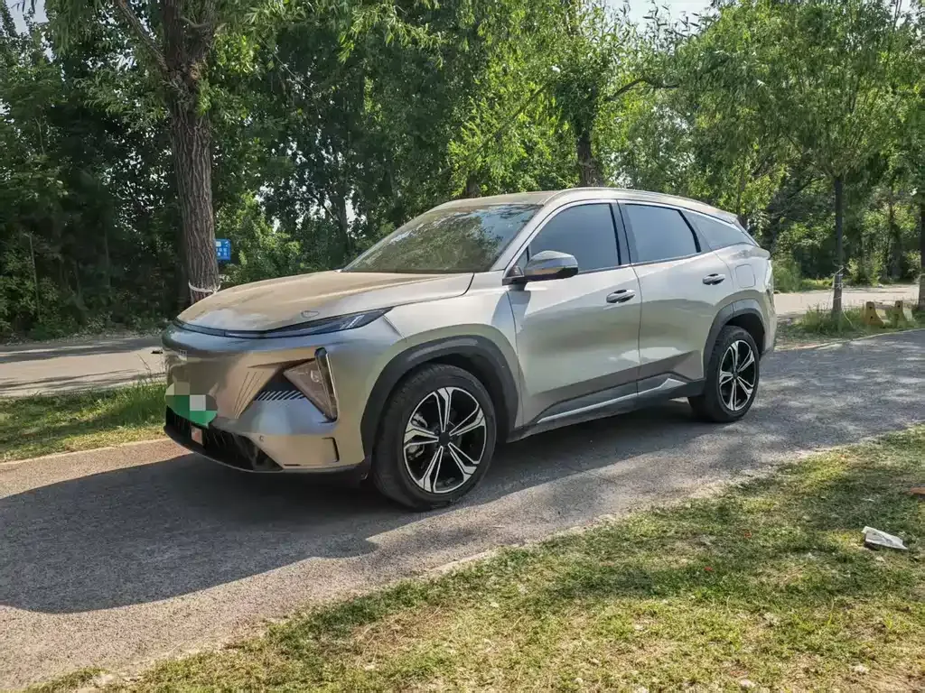 Geely Galaxy L7