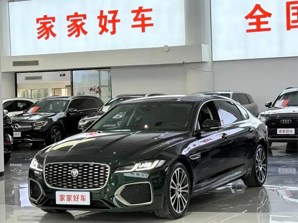 Jaguar XFL — фото 1