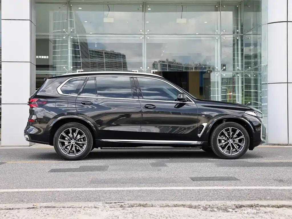 BMW X5 2025 из CN, фото 2
