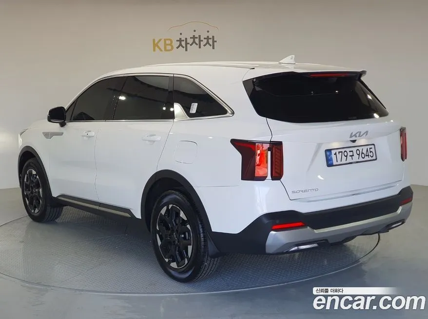 Kia Sorento — фото 6