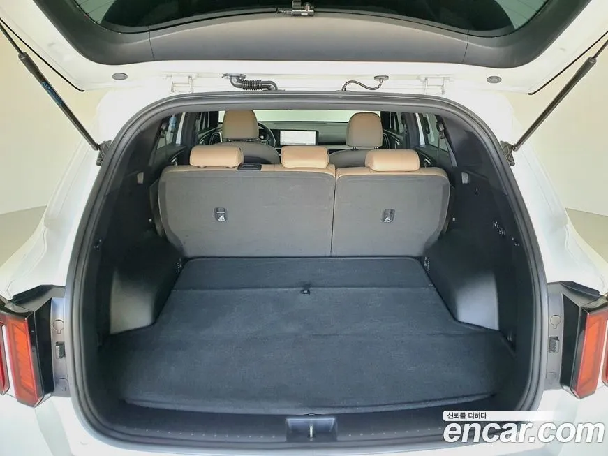 Kia Sorento — фото 5