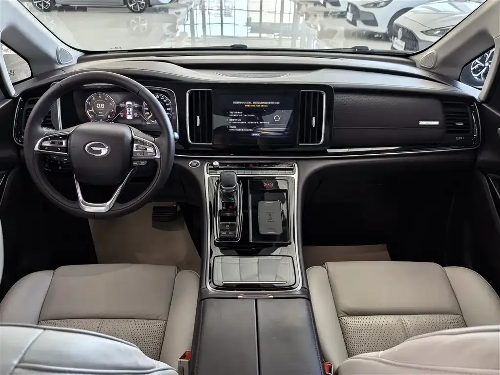 GAC Motor Trumpchi M8 — фото 9