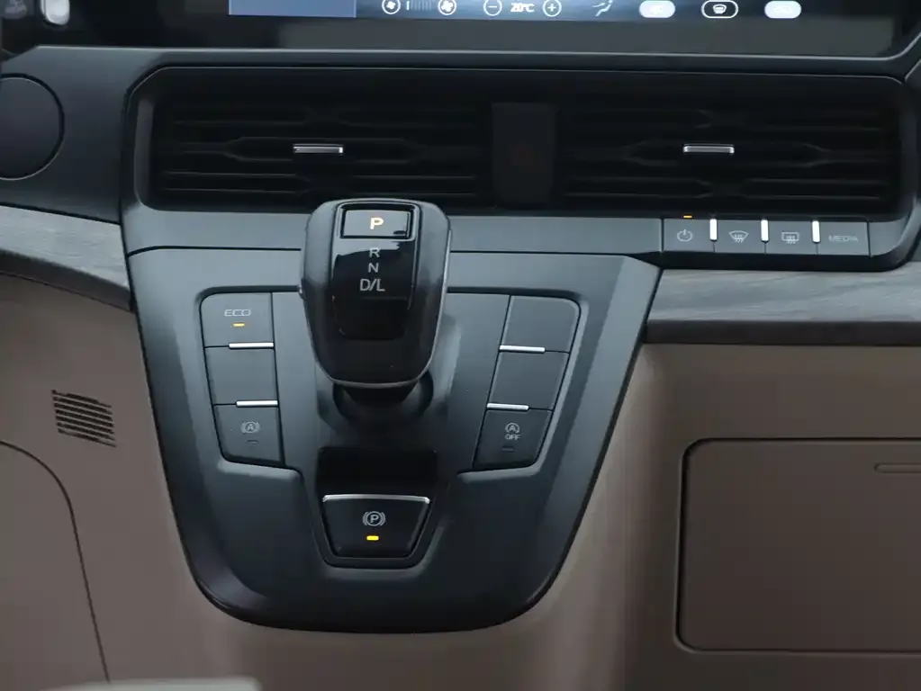 Ford Tourneo 2024 из CN, фото 8