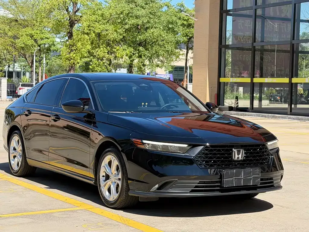 Honda Accord — фото 7