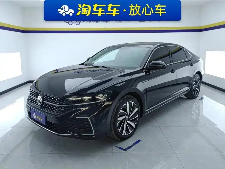 Volkswagen Passat — фото 1