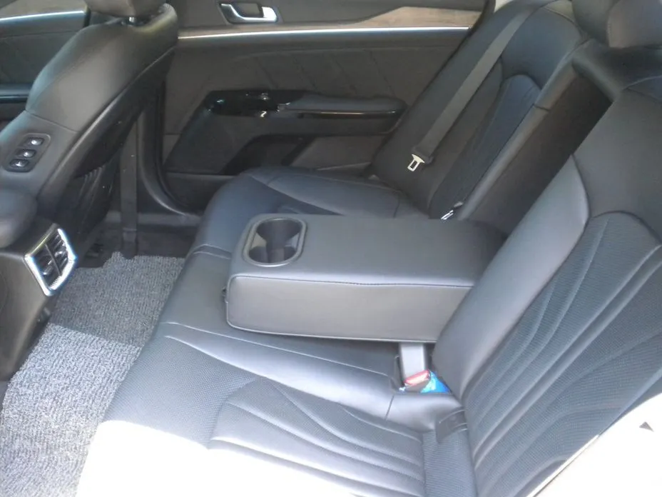 Kia K5 2023 из KR, фото 3