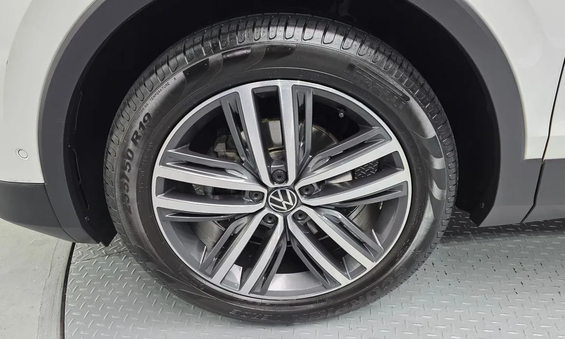 Volkswagen Tiguan 2022 из KR, фото 8