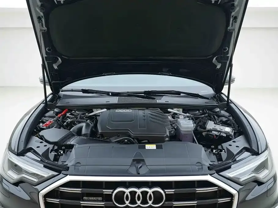 Audi A6L — фото 8