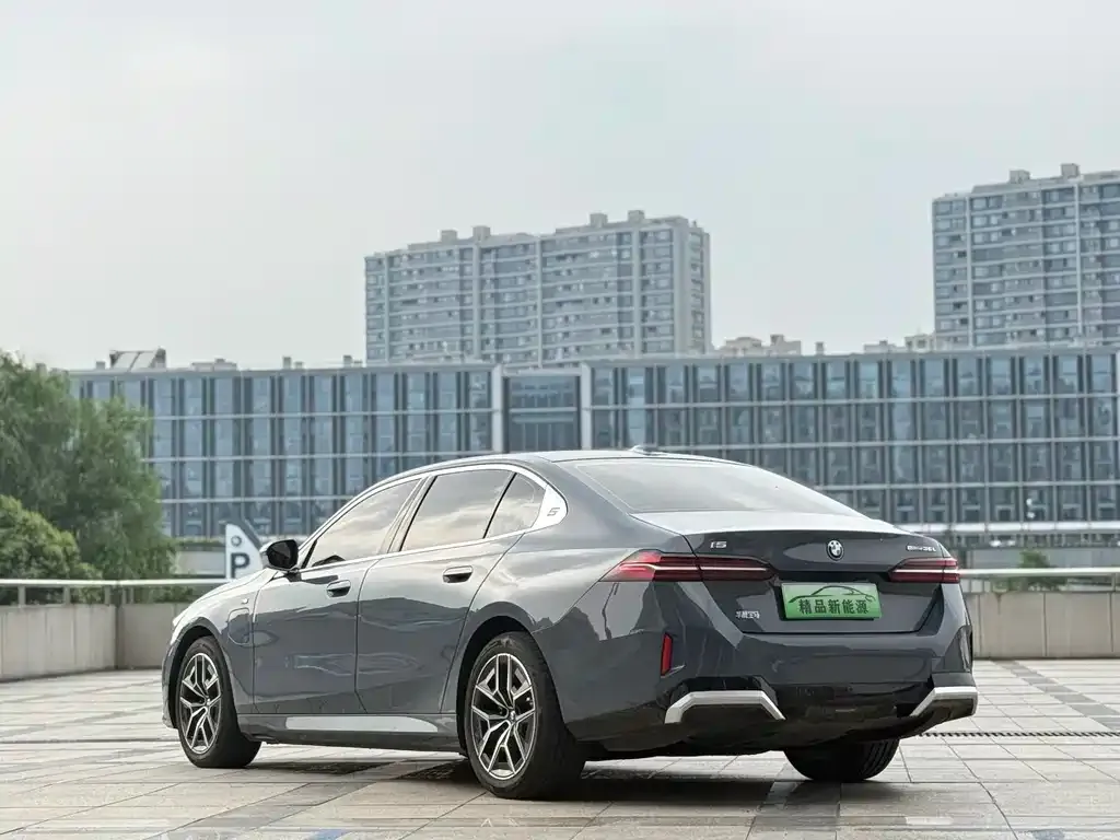 BMW i5 2025 из CN, фото 7