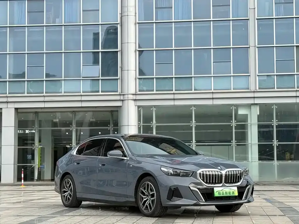 BMW i5 2025 из CN, фото 4
