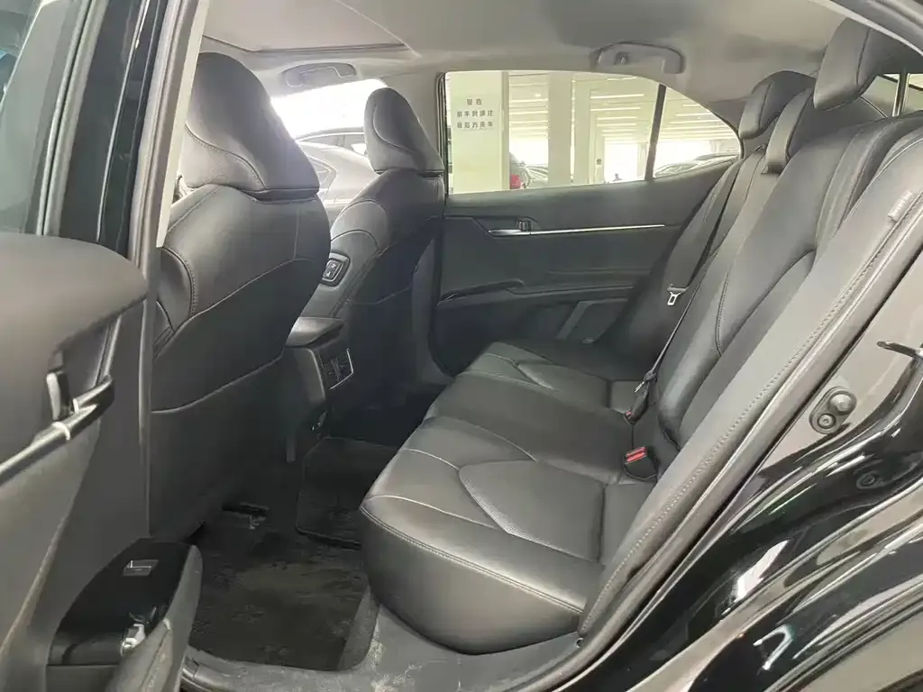 Toyota Camry 2022 из CN, фото 4