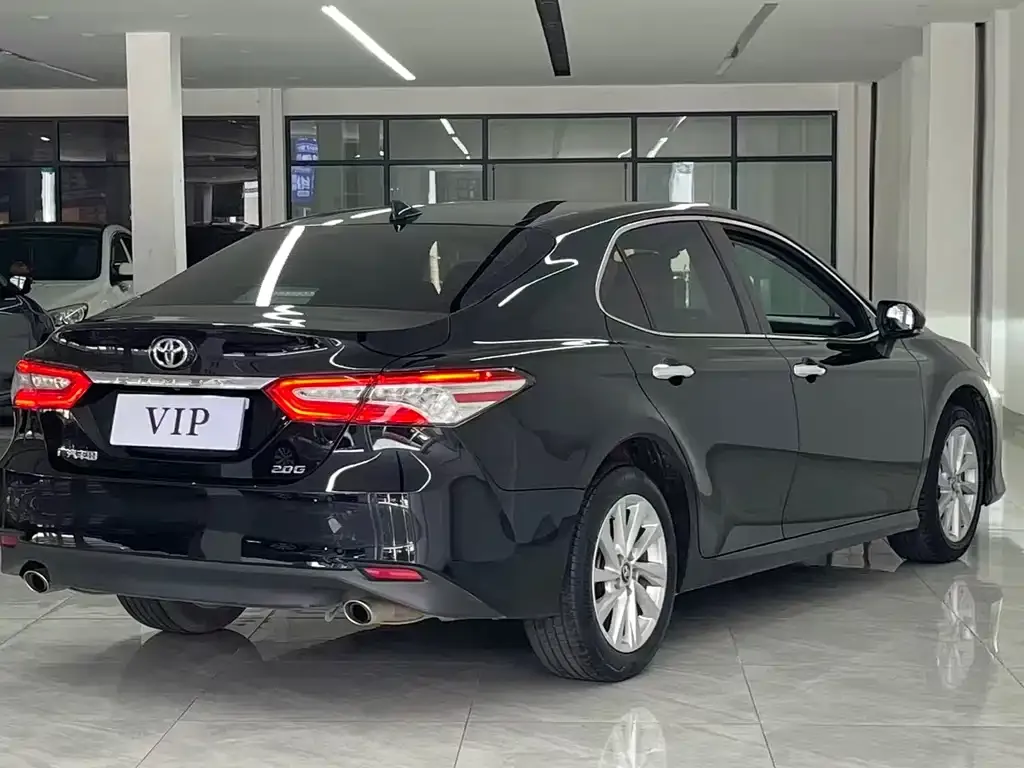 Toyota Camry 2022 из CN, фото 2