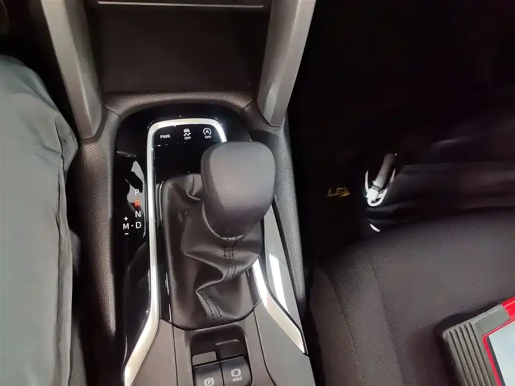 Toyota Corolla Cross 2023 из CN, фото 8