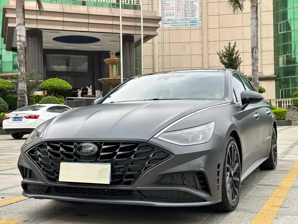 Hyundai Sonata