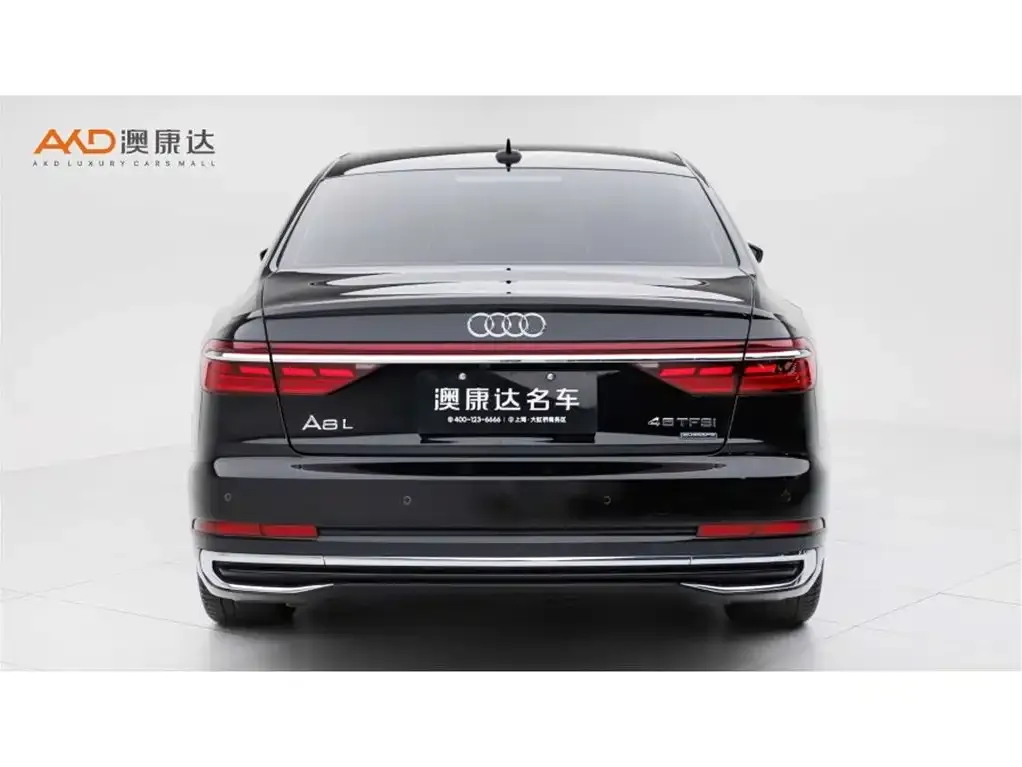 Audi A8 — фото 6
