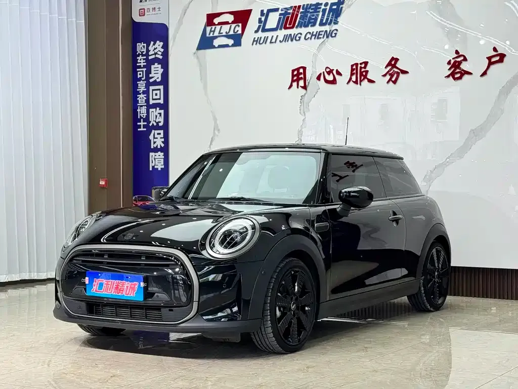 MINI Cooper (3-door) — фото 1