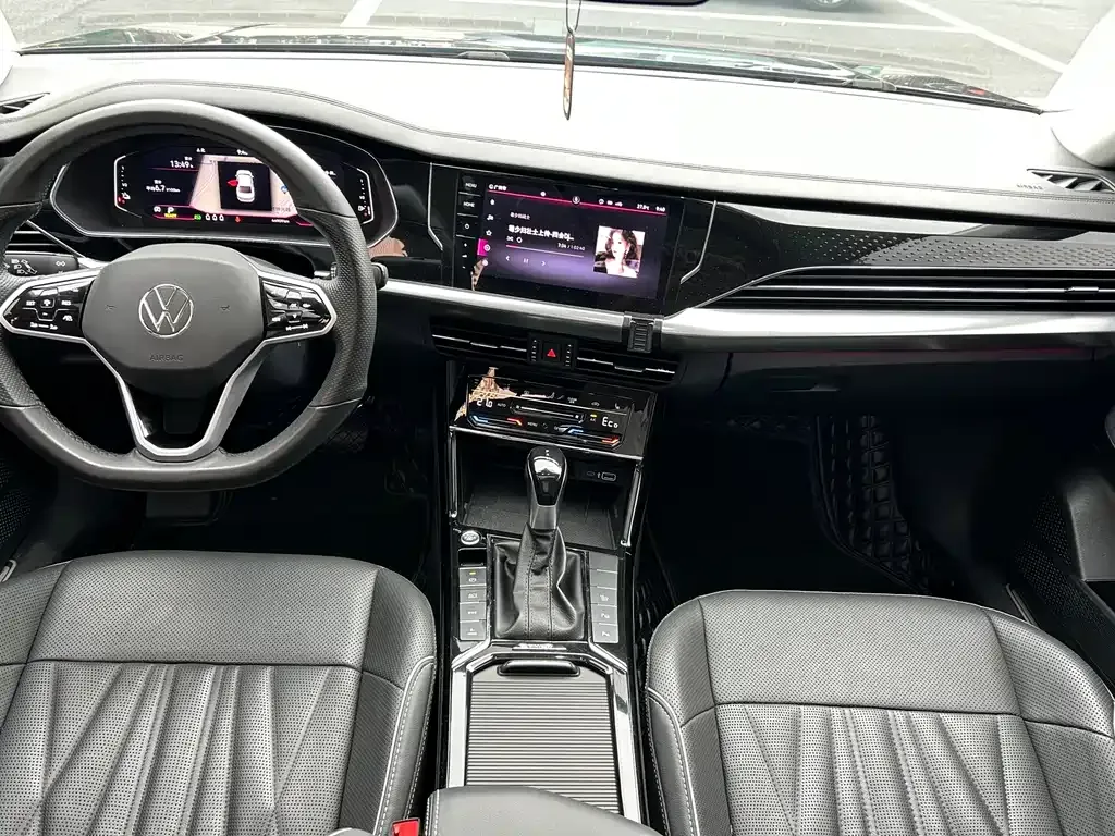 Volkswagen Passat New Energy 2023 из CN, фото 3
