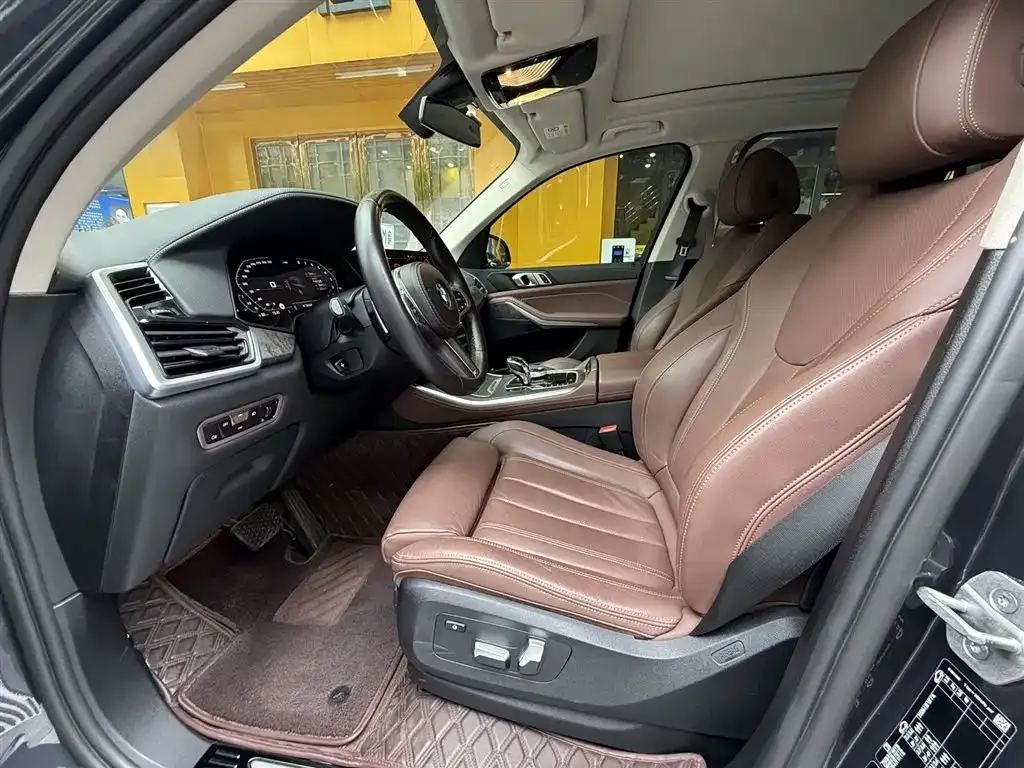 BMW X5 (Import) — фото 6
