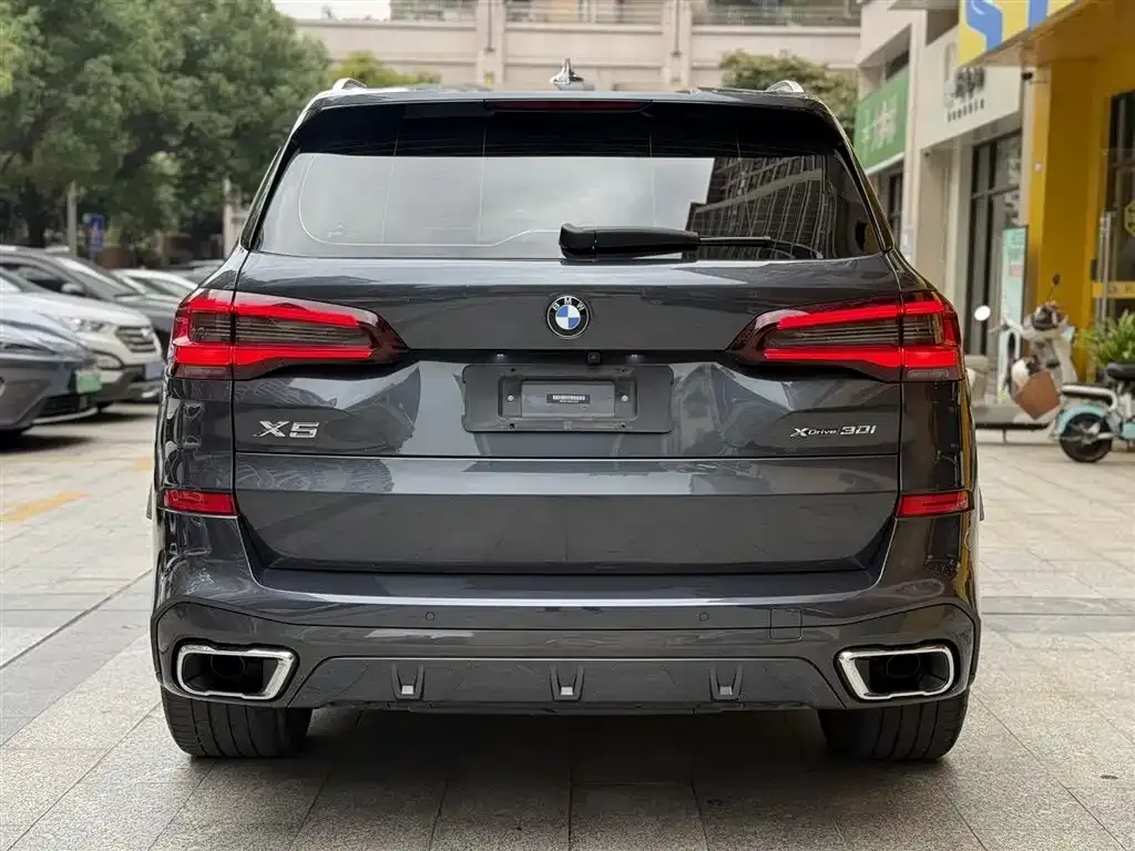 BMW X5 (Import) — фото 3