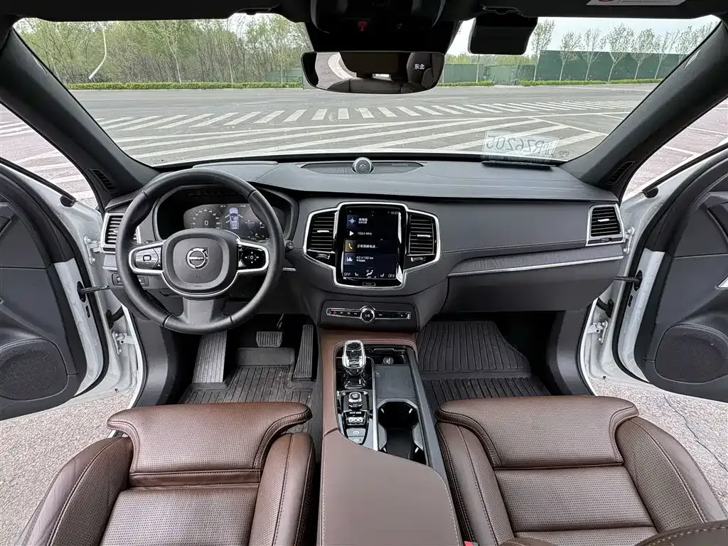 Volvo XC90 PHEV 2021 из CN, фото 10
