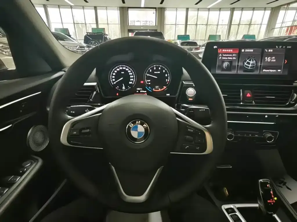 BMW 1 Series 2022 из CN, фото 9