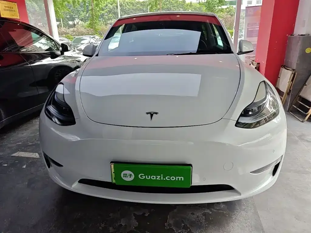 Tesla Model Y — фото 9