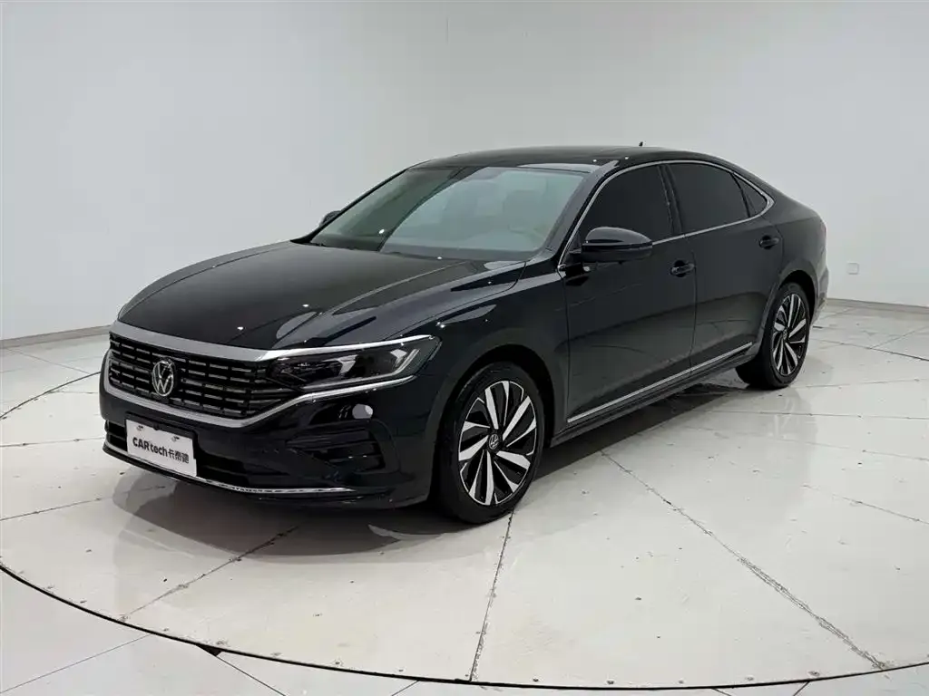 Volkswagen Passat — фото 8