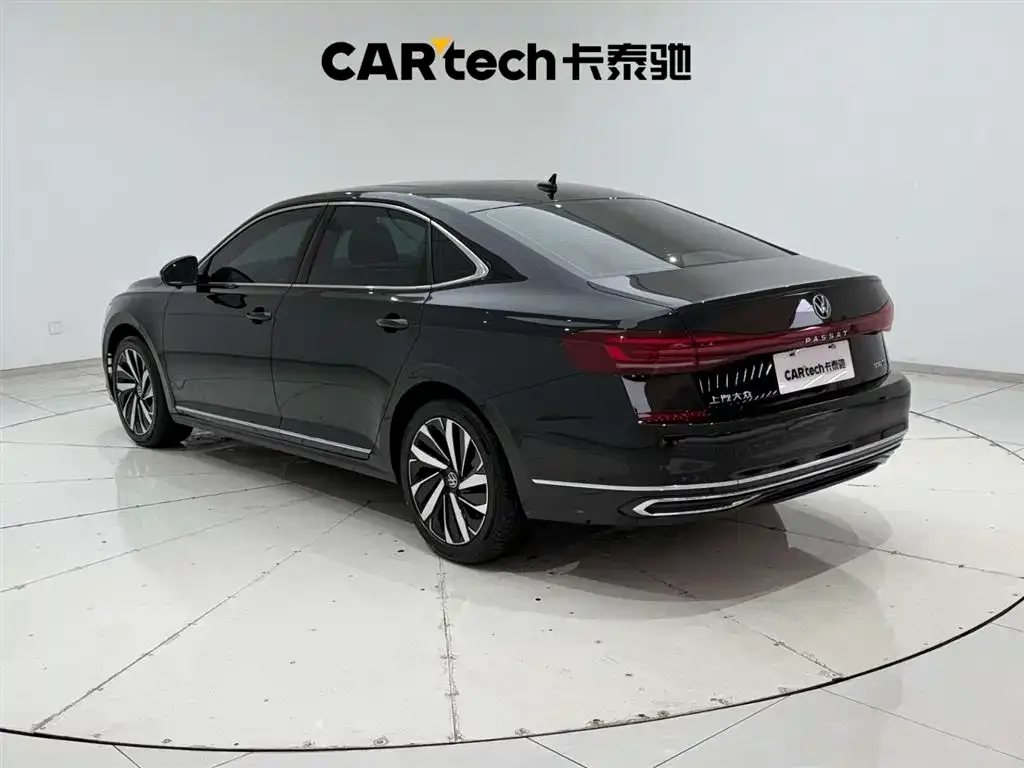 Volkswagen Passat — фото 3