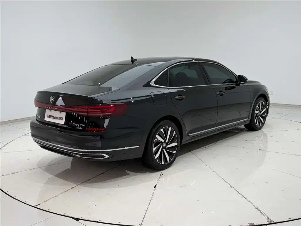 Volkswagen Passat — фото 5