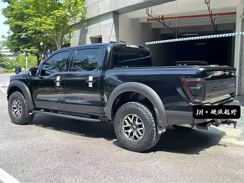 Ford F-150 Raptor 2023 из CN, фото 8