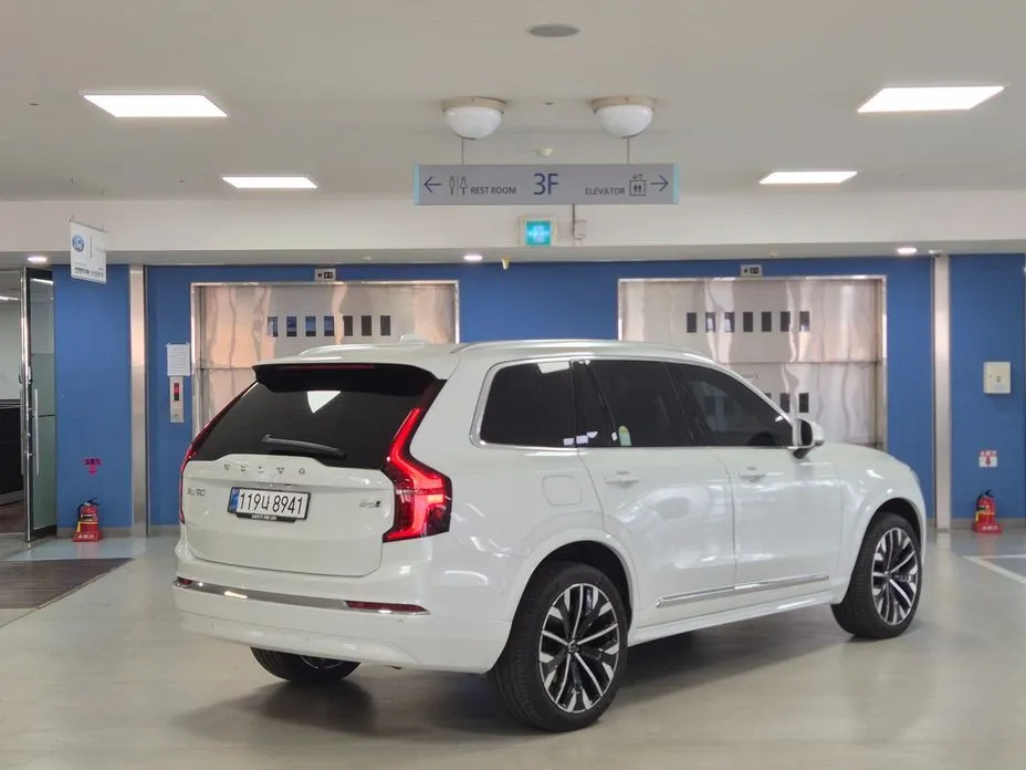 Volvo XC90 — фото 2