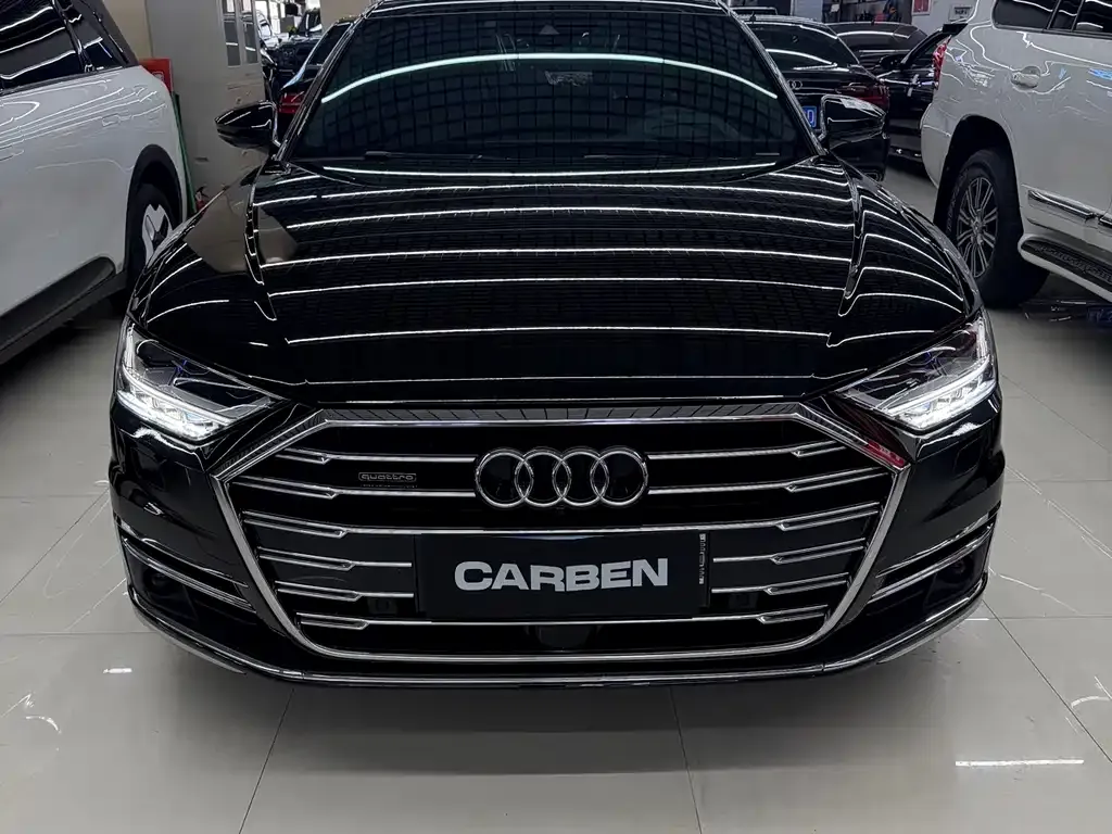 Audi A8 — фото 6