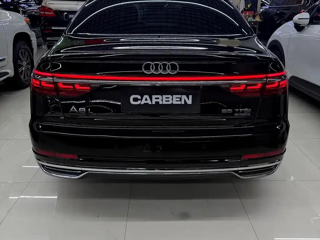 Audi A8 — фото 2