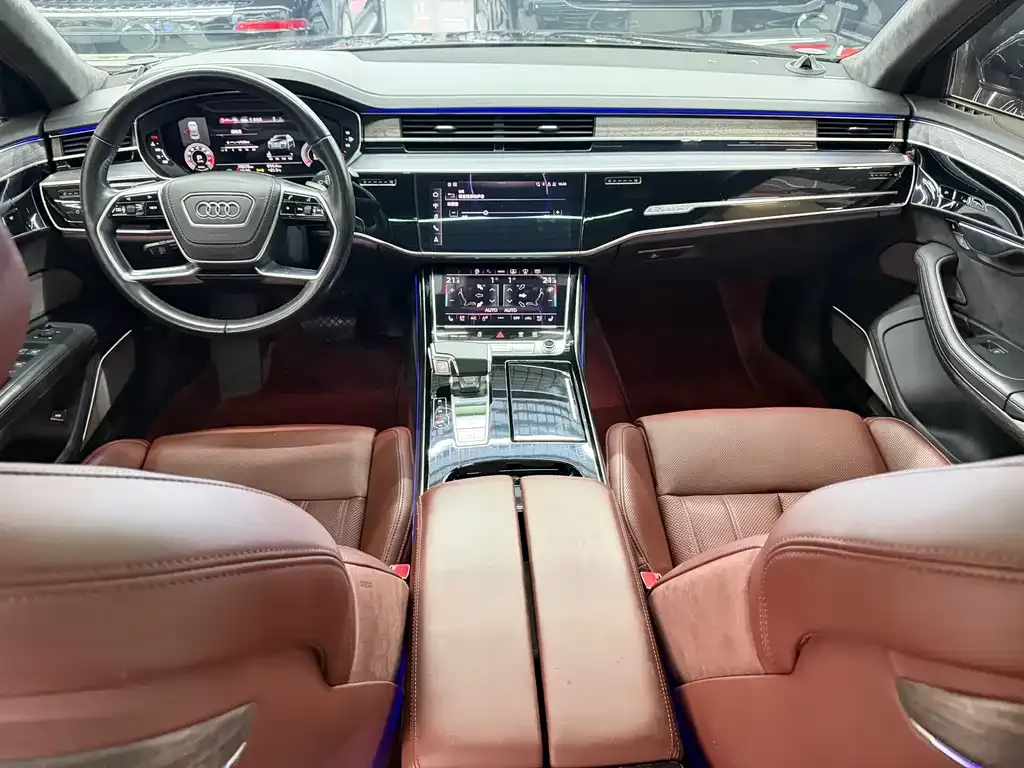 Audi A8 — фото 4
