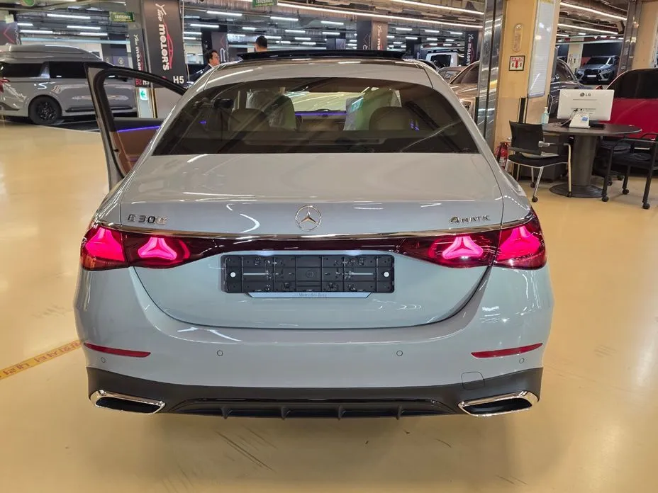 Mercedes-Benz E-Class 2026 из KR, фото 3