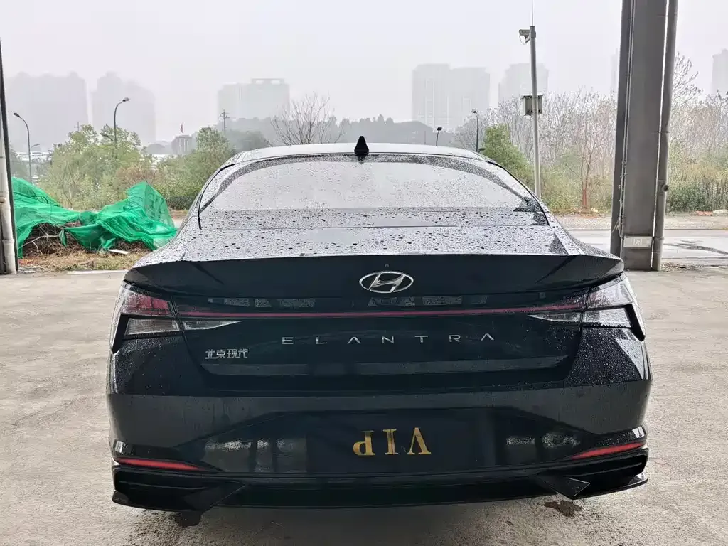Hyundai Elantra — фото 4