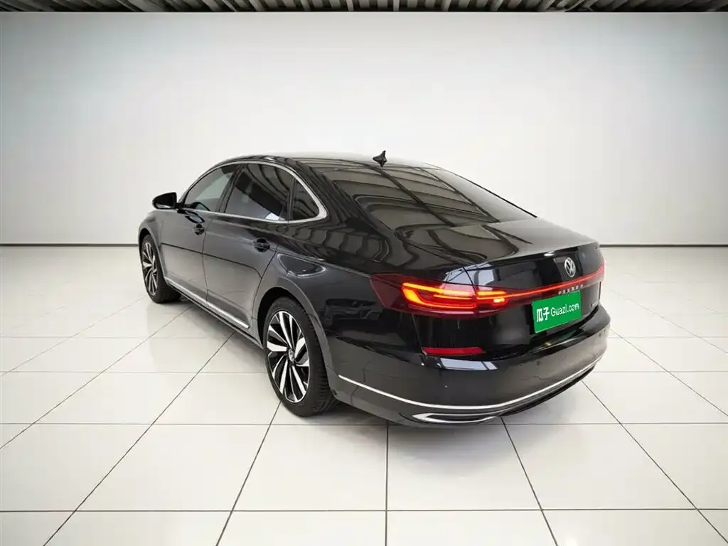 Volkswagen Passat — фото 2