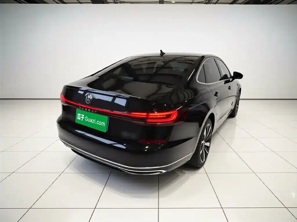 Volkswagen Passat — фото 5