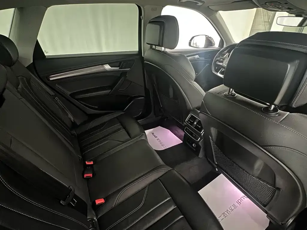Audi Q5L 2022 из CN, фото 6