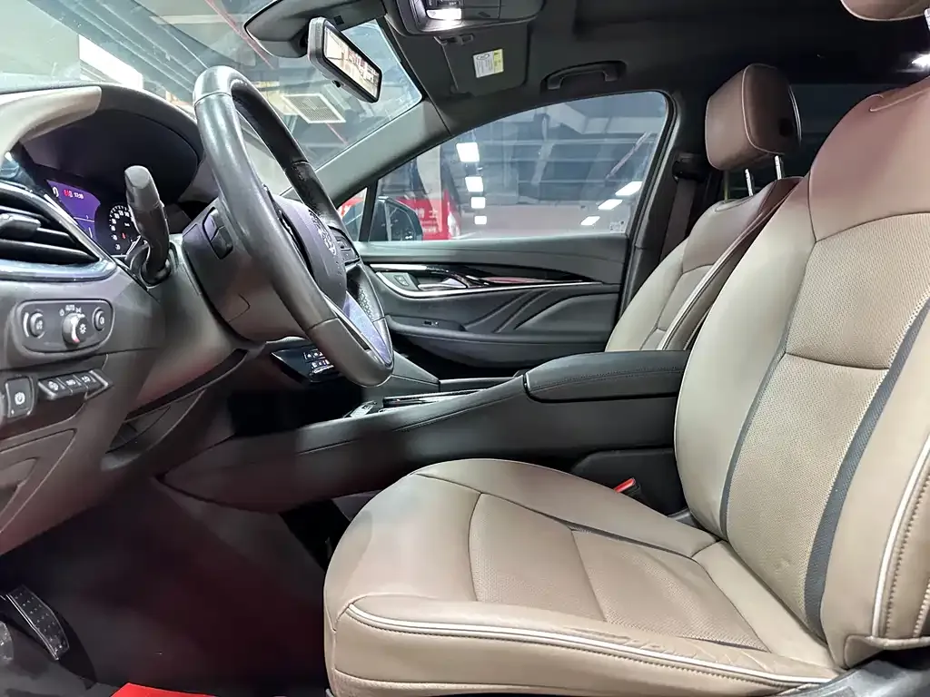 Buick Enclave 2021 из CN, фото 9